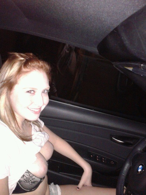 Girlfriend Flashing Tits in the Car